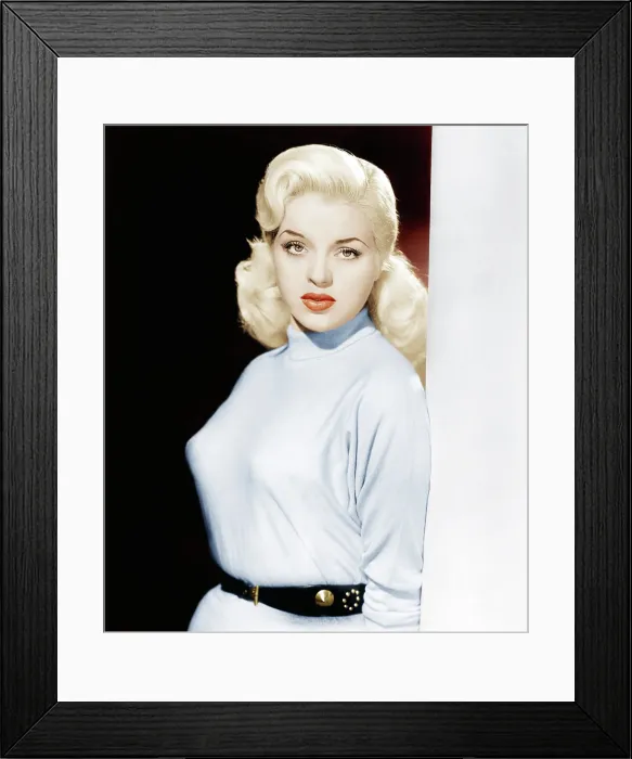 Framed Print : A KID FOR TWO FARTHINGS, Diana Dors, 1955 Framed Print : A KID FOR TWO FARTHINGS, Diana Dors, 1955