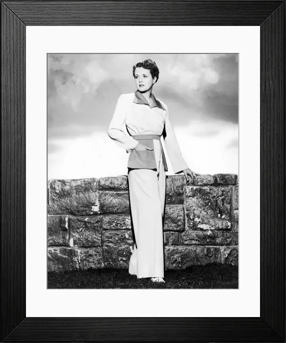 Framed Print : ACROSS THE PACIFIC, Mary Astor, 1942