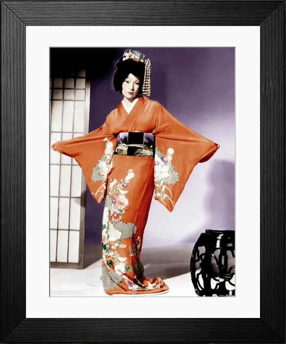 Framed Print : MY GEISHA, Shirley MacLaine, 1962