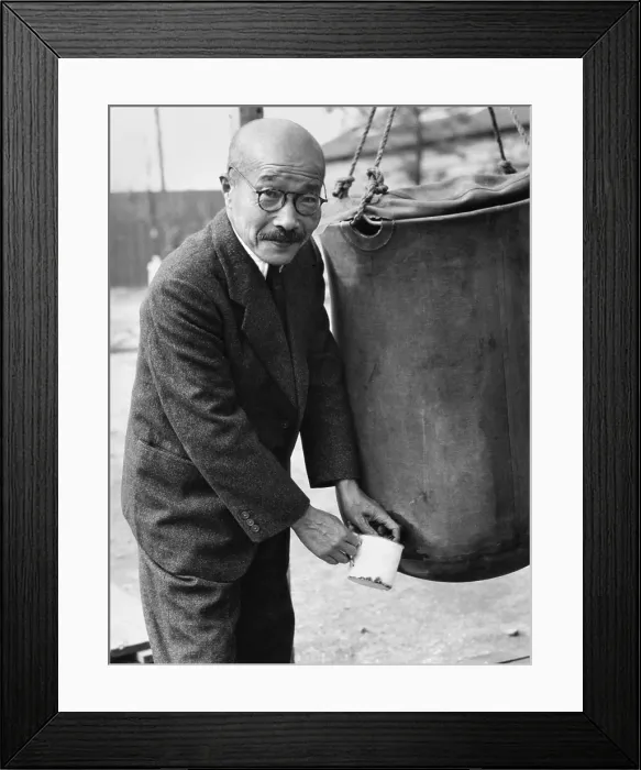 Framed Print : Japanese Ex-Premier Hideki Tojo, at Omori Prison Camp for suspected war criminals. Nov. 9, 1945. After Japan's defeat he shot himself, but received medical care and recovered