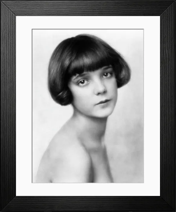 Framed Print : ANDRE CHARLOT'S REVUE OF 1924, 15-year-old Jessie Matthews, 1924 Framed Print : ANDRE CHARLOT'S REVUE OF 1924, 15-year-old Jessie Matthews, 1924