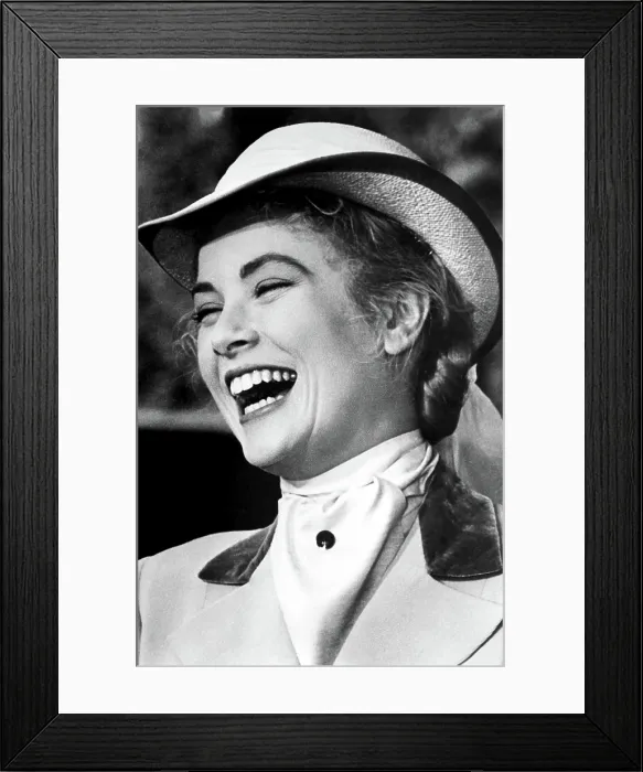 Framed Print : Grace Kelly on the set of THE SWAN, 1956 Framed Print : Grace Kelly on the set of THE SWAN, 1956