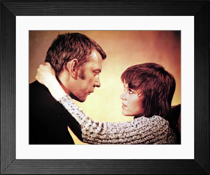 Framed Print : KLUTE, Donald Sutherland, Jane Fonda, 1971