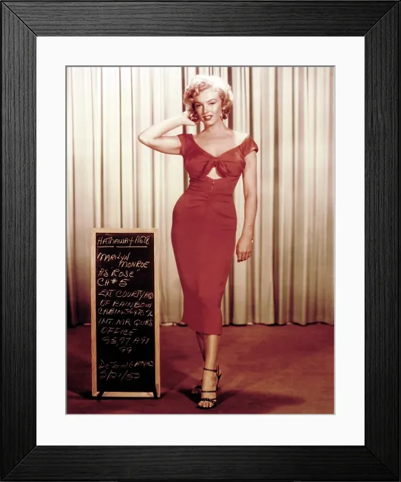 Framed Print : NIAGARA, Marilyn Monroe, modeling a dress by Dorothy Jeakins, May 21, 1952, TM and Copyright 20th Century-Fox Film Corp. All Rights Reserved / courtesy Everett Collection Framed Print : NIAGARA, Marilyn Monroe, modeling a dress by Dorothy Jeakins, May 21, 1952, TM and Copyright 20th Century-Fox Film Corp. All Rights Reserved / courtesy Everett Collection