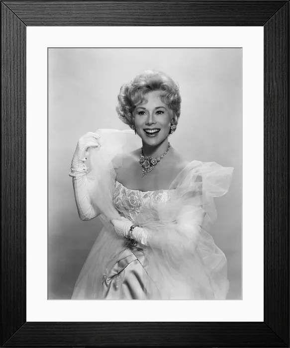 Framed Print : IT STARTED WITH A KISS, Eva Gabor, 1959 Framed Print : IT STARTED WITH A KISS, Eva Gabor, 1959