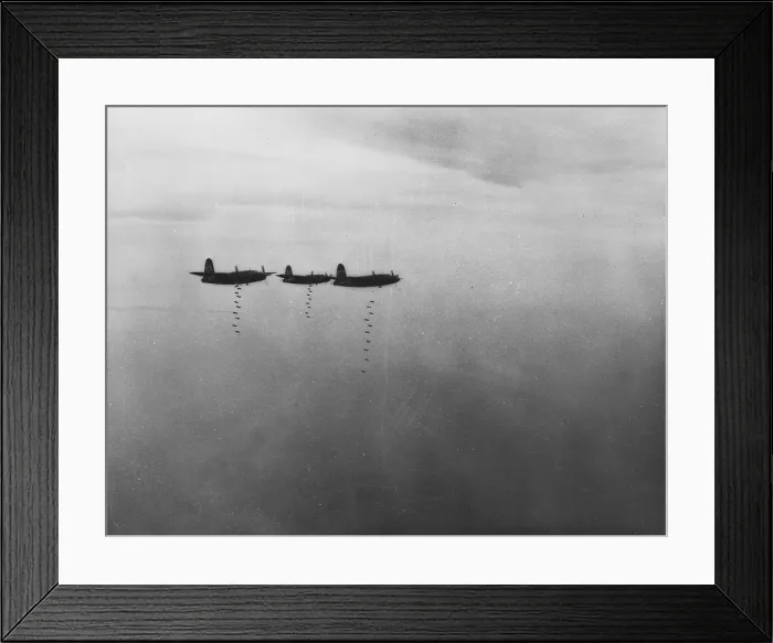 Framed Print : World War II, U.S. Air Force on a bombing mission, circa 1940-1946 Framed Print : World War II, U.S. Air Force on a bombing mission, circa 1940-1946