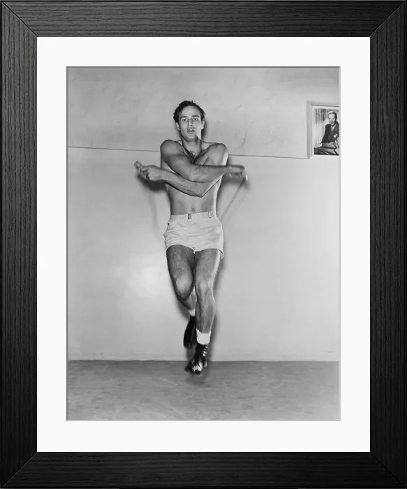 Framed Print : A STREETCAR NAMED DESIRE, Marlon Brando, on set, 1951 marlonbrando-fsct06(marlonbrando-fsct06)