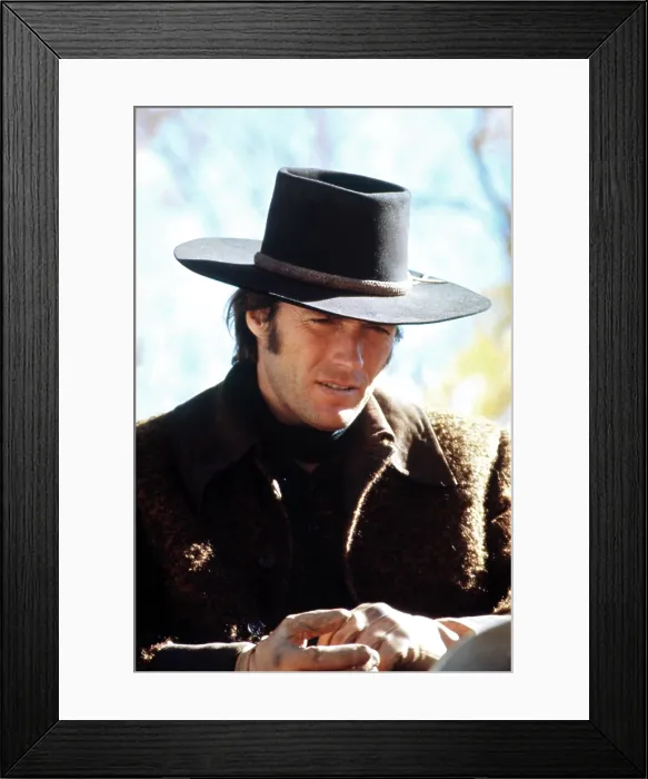 Framed Print : JOE KIDD, Clint Eastwood, 1972 JOK 001(14120) Framed Print : JOE KIDD, Clint Eastwood, 1972 JOK 001(14120)