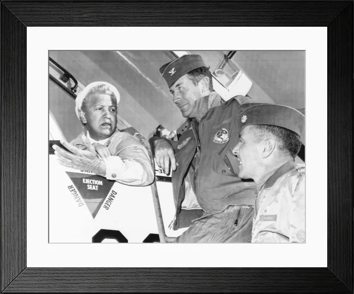 Framed Print : Jacqueline Cochran set a new women's world non-stop distance flying record on Sept. 18, 1961