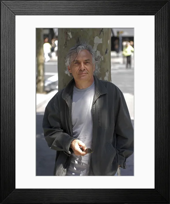 Framed Print : DUBOISJean Paul (1950). Writer. 2005. Oscar Elias / AISA / Everett Collection (184397)**US SALES ONLY**