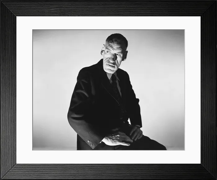 Framed Print : THE JUNGLE CAPTIVE, Rondo Hatton, 1945 Framed Print : THE JUNGLE CAPTIVE, Rondo Hatton, 1945