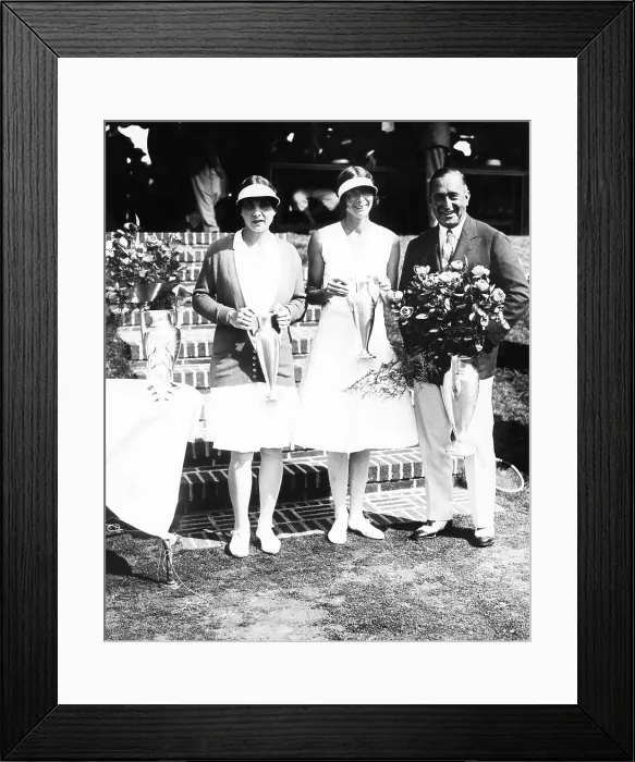 Framed Print : Helen Wills (left), won the Woman's Singles U.S. Lawn Tennis Championship, Aug. 1929. British Phoebe Watson, was runner-up to Miss Wills. Samuel Collum, Pres. U.S