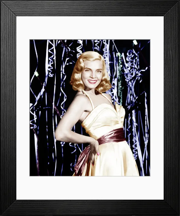 Framed Print : PAID IN FULL, Lizabeth Scott, 1950 Framed Print : PAID IN FULL, Lizabeth Scott, 1950