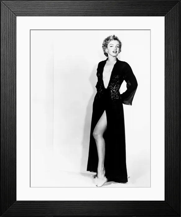 Framed Print : DON'T BOTHER TO KNOCK, Marilyn Monroe, in a costume by Travilla, 1952, TM & Copyright 20th Century Fox Film Corp. All rights reserved / Courtesy Everett Collection Framed Print : DON'T BOTHER TO KNOCK, Marilyn Monroe, in a costume by Travilla, 1952, TM & Copyright 20th Century Fox Film Corp. All rights reserved / Courtesy Everett Collection