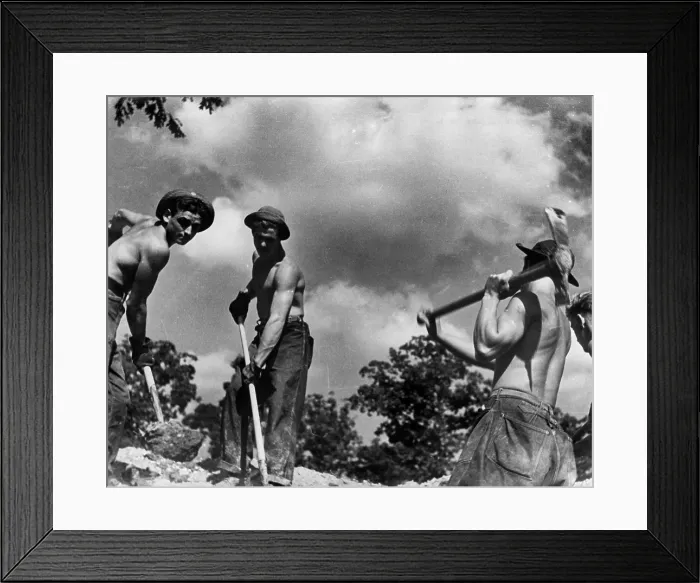 Framed Print : Civilian Conservation Corps boys at work, United States Resettlement Administration, photograph by Carl Mydans, Maryland, August, 1935 Framed Print : Civilian Conservation Corps boys at work, United States Resettlement Administration, photograph by Carl Mydans, Maryland, August, 1935
