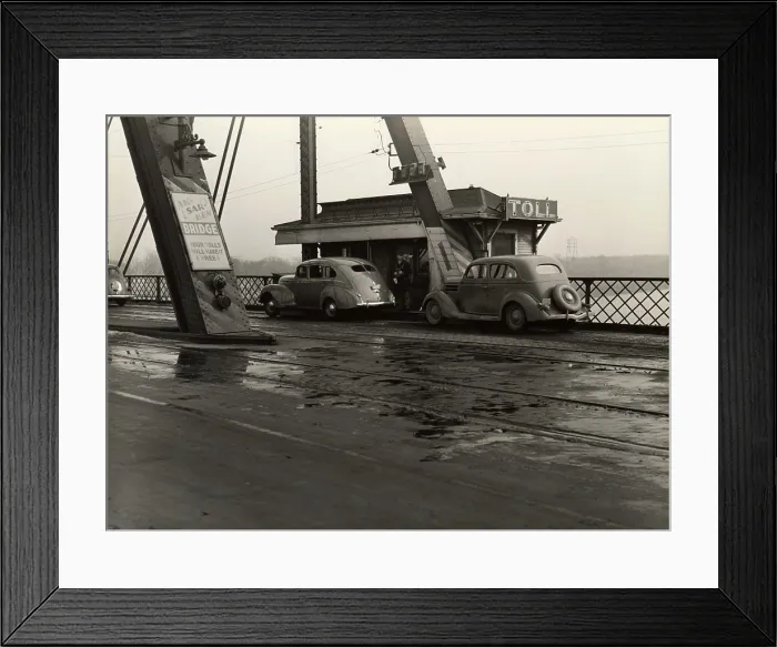 Framed Print : Nebraska, Ak-sar-ben toll bridge between Iowa and Omaha, Nebraska, photograph by John Vachon, Omaha, November, 1938
