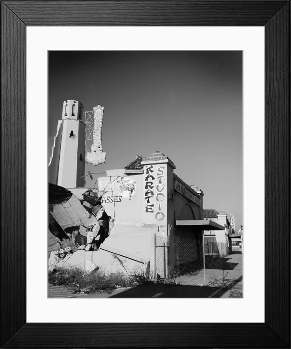 Framed Print : Los Angeles, Whittier Theatre, picture shows damage done in the 1987 earthquake, 11602-11612 East Whittier Boulevard, Whittier, Los Angeles, California