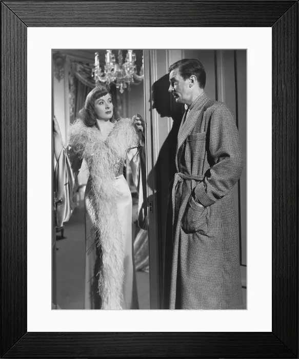 Framed Print : JULIA MISBEHAVES, from left: Greer Garson, Walter Pidgeon, 1948
