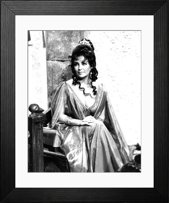 Framed Print : DOCTOR FAUSTUS, Elizabeth Taylor, 1967