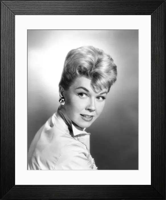 Framed Print : JULIE, Doris Day, 1956 Framed Print : JULIE, Doris Day, 1956