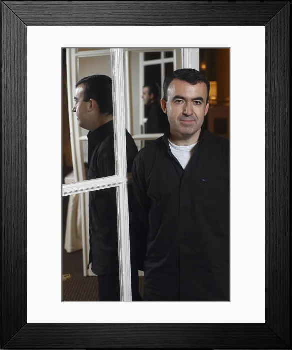 Framed Print : SILVALorenzo (1966). Writer. 2005. Oscar Elias / AISA / Everett Collection (184456)**US SALES ONLY**