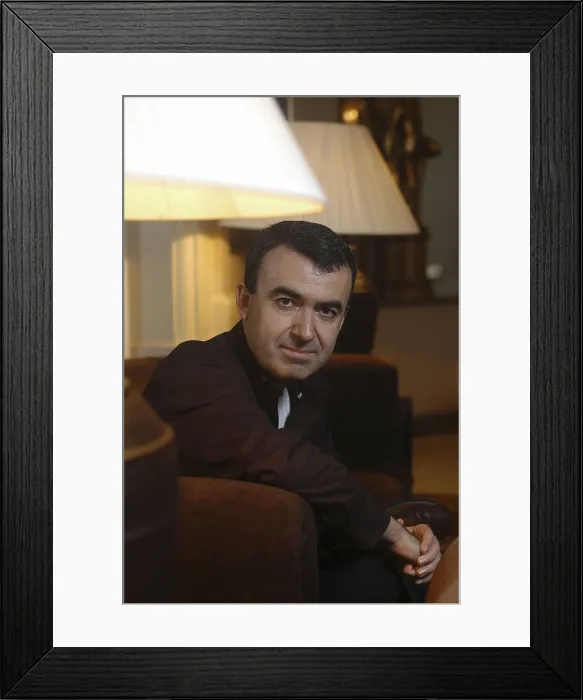 Framed Print : SILVALorenzo (1966). Writer. 2005. Oscar Elias / AISA / Everett Collection (184453)**US SALES ONLY**