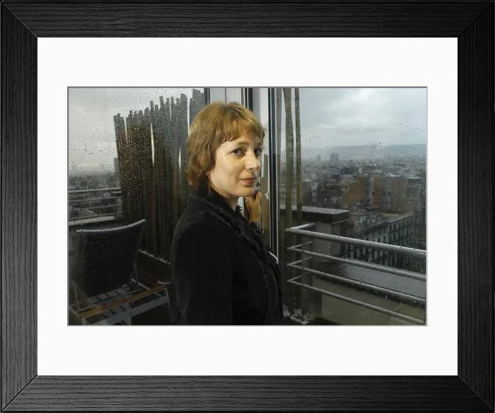 Framed Print : VALLVEYAngela (1964). Writer. 2005. Oscar Elias / AISA / Everett Collection (184436)**US SALES ONLY** Framed Print : VALLVEYAngela (1964). Writer. 2005. Oscar Elias / AISA / Everett Collection (184436)**US SALES ONLY**
