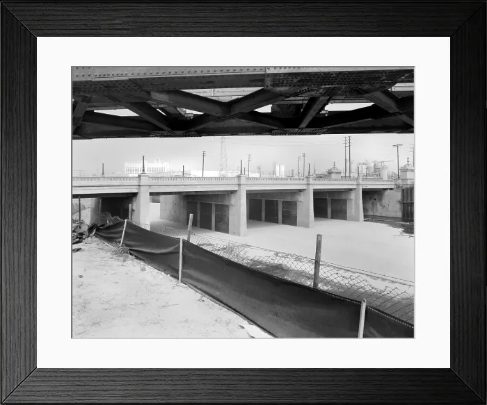 Framed Print : Los Angeles, detail of Washington Boulevard Bridge, California, photograph circa late 1970s