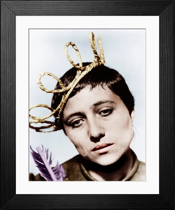 Framed Print : THE PASSION OF JOAN OF ARC, (aka LA PASSION DE JEANNE D'ARC), Maria Falconetti as Joan of Arc, 1928