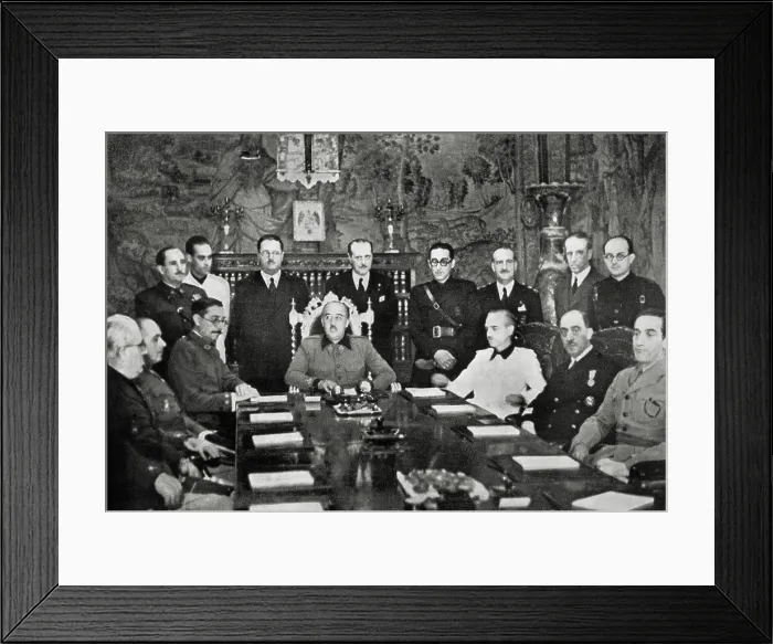 Framed Print : Spain (20th c.). Franco's dictatorship (1939). Francisco Franco chairing the first meeting of the new government (July 1939). AISA / Everett Collection**US SALES ONLY** Framed Print : Spain (20th c.). Franco's dictatorship (1939). Francisco Franco chairing the first meeting of the new government (July 1939). AISA / Everett Collection**US SALES ONLY**