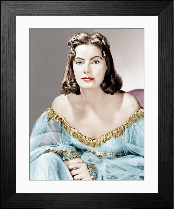 Framed Print : NINOTCHKA, Greta Garbo, 1939 Framed Print : NINOTCHKA, Greta Garbo, 1939