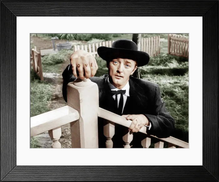 Framed Print : THE NIGHT OF THE HUNTER, Robert Mitchum, 1955 Framed Print : THE NIGHT OF THE HUNTER, Robert Mitchum, 1955