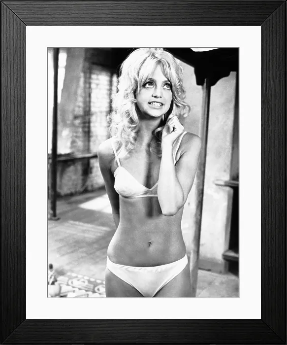 Framed Print : BUTTERFLIES ARE FREE, Goldie Hawn, 1972