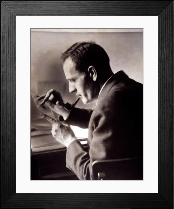 Framed Print : DR. EDWIN HUBBLE c.1929. Courtesy: CSU Archives / Everett Collection Framed Print : DR. EDWIN HUBBLE c.1929. Courtesy: CSU Archives / Everett Collection
