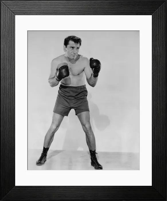 Framed Print : THE FIGHTER, Richard Conte, 1952