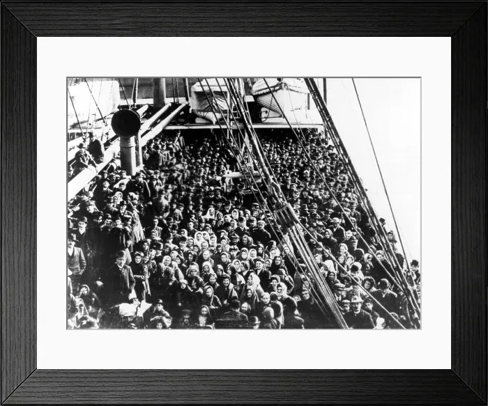Framed Print : NEW YORK: Immigrants on an Atlantic liner approach the golden door to the new world at Ellis Island in 1906.. Courtesy: CSU Archives  /  Everett Collection