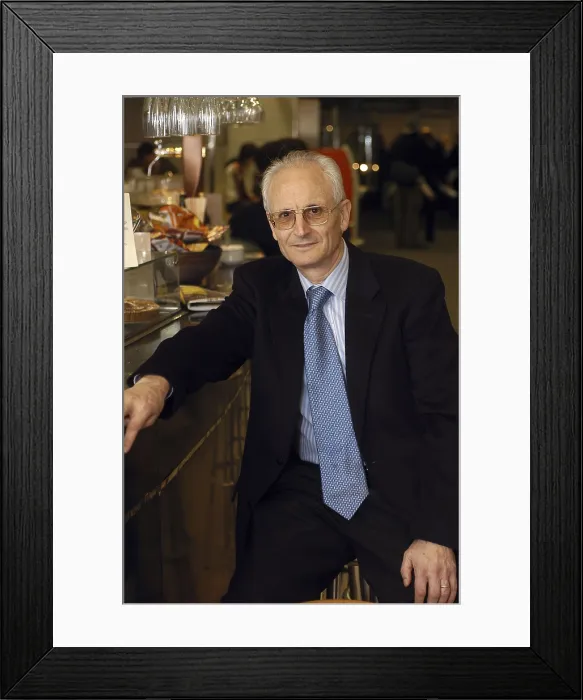 Framed Print : ARASADaniel (1944). Writer. 2005. Oscar Elias / AISA / Everett Collection (184473)**US SALES ONLY** Framed Print : ARASADaniel (1944). Writer. 2005. Oscar Elias / AISA / Everett Collection (184473)**US SALES ONLY**
