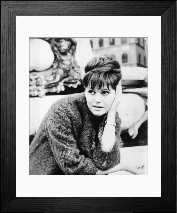 Framed Print : FIASCO IN MILAN, (aka AUDACE COLPO DEI SOLITI IGNOTI), Claudia Cardinale, 1959 Framed Print : FIASCO IN MILAN, (aka AUDACE COLPO DEI SOLITI IGNOTI), Claudia Cardinale, 1959