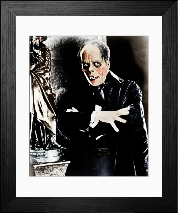 Framed Print : THE PHANTOM OF THE OPERA, Lon Chaney, 1925
