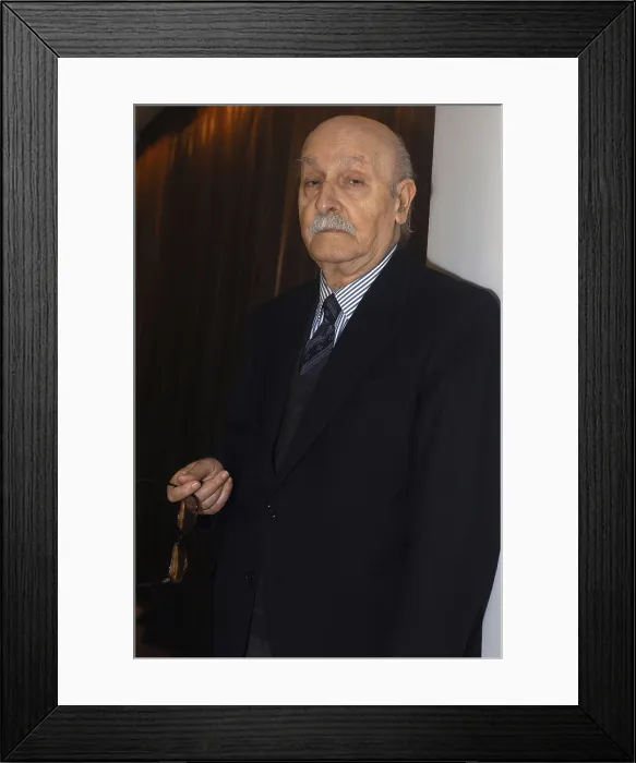 Framed Print : VILANOVAAntonio. Writer. 2005. Oscar Elias / AISA / Everett Collection (184486)**US SALES ONLY** Framed Print : VILANOVAAntonio. Writer. 2005. Oscar Elias / AISA / Everett Collection (184486)**US SALES ONLY**