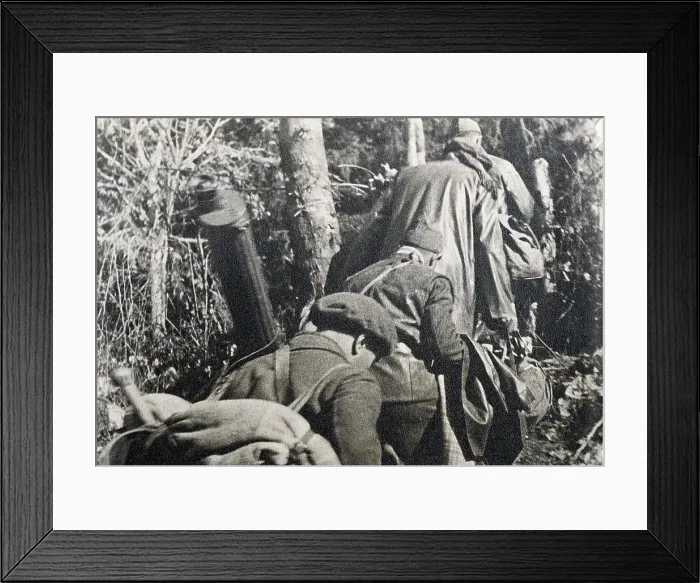 Framed Print : Spanish Civil War (1936-1939). Republican soldiers going to the front. SPAIN. Salamanca. Archivo Histrico Nacional. AISA / Everett Collection**US SALES ONLY**