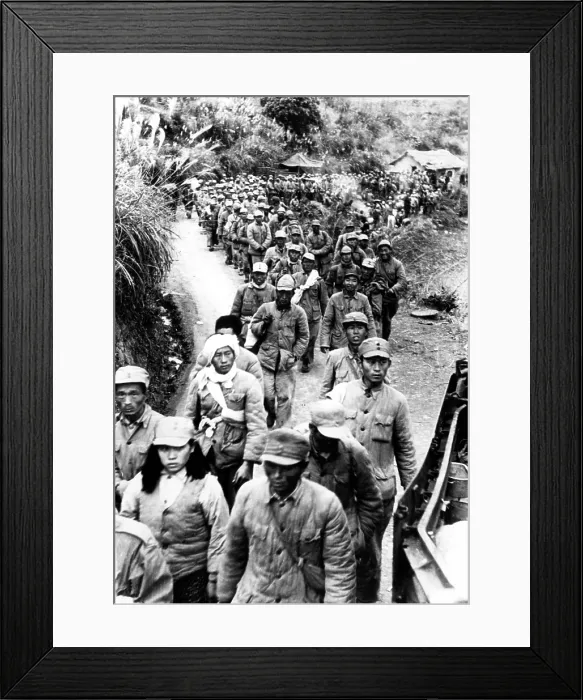 Framed Print : Vietnamese nationalist soldiers heading toward a French internment center during the First Indochina War, Saigon, Vietnam, 1949.. Courtesy: CSU Archives / Everett Collection Framed Print : Vietnamese nationalist soldiers heading toward a French internment center during the First Indochina War, Saigon, Vietnam, 1949.. Courtesy: CSU Archives / Everett Collection