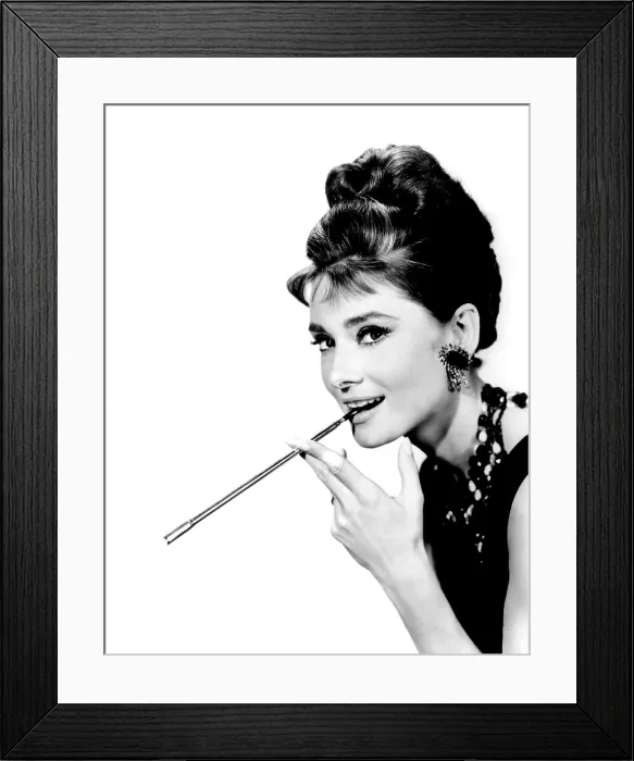 Framed Print : BREAKFAST AT TIFFANY'S, Audrey Hepburn, 1961 Framed Print : BREAKFAST AT TIFFANY'S, Audrey Hepburn, 1961