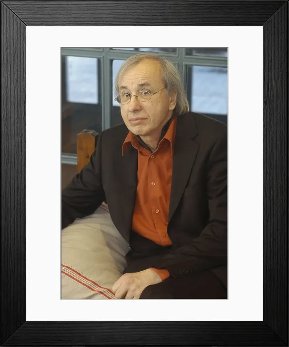 Framed Print : MILOVANOFFJean-Pierre (1940). Writer. 2005. Oscar Elias / AISA / Everett Collection (184501)**US SALES ONLY**