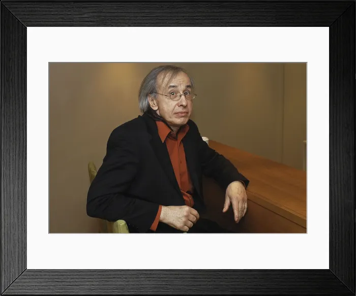 Framed Print : MILOVANOFFJean-Pierre (1940). Writer. 2005. Oscar Elias / AISA / Everett Collection (184502)**US SALES ONLY**