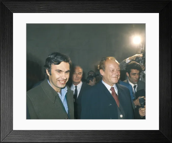 Framed Print : Socialist leaders Felipe Gonzlez (Spain) and Willy Brandt (Federal Republic of Germany). AISA / Everett Collection**US SALES ONLY**