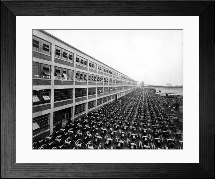 Framed Print : FORD MOTOR CO.- Highland Park plant.. Courtesy: CSU Archives  /  Everett Collection