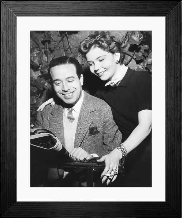 Framed Print : Gloria Swanson's daughter, Michelle Farmer, to wed Bob Amon, 36, Turkish movie business manager. They were married on Dec. 17, 1951 in Paterson, N.J Framed Print : Gloria Swanson's daughter, Michelle Farmer, to wed Bob Amon, 36, Turkish movie business manager. They were married on Dec. 17, 1951 in Paterson, N.J