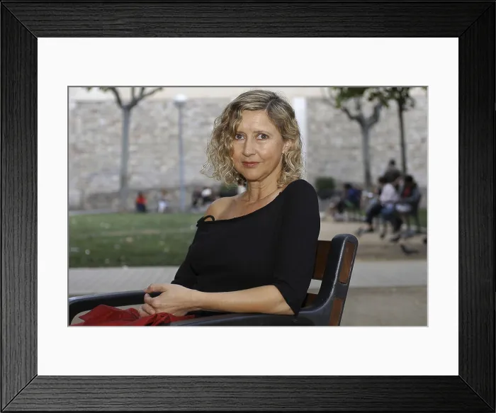 Framed Print : NUEZIsabel (1957). Writer. 2006. Oscar Elias / AISA / Everett Collection (184521)**US SALES ONLY** Framed Print : NUEZIsabel (1957). Writer. 2006. Oscar Elias / AISA / Everett Collection (184521)**US SALES ONLY**