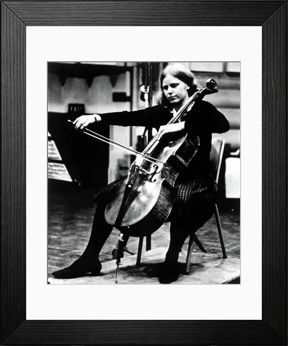 Framed Print : JACQUELINE du PRE, cellist Framed Print : JACQUELINE du PRE, cellist